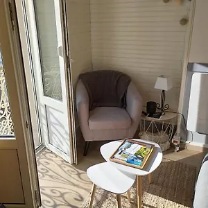 https://appartement-cosy-hyper-centre-de-cauterets.midi-pyreneeshotels.com